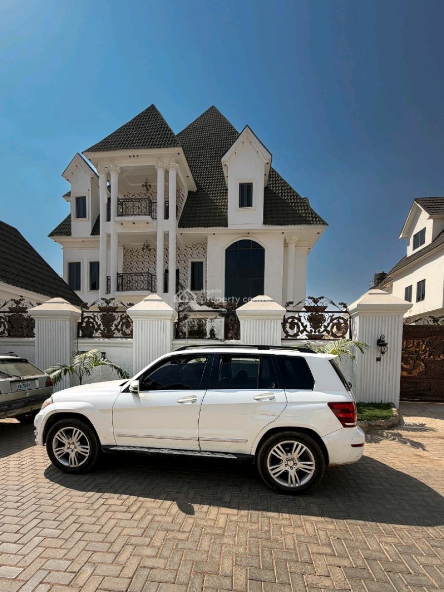 7 Bedroom Mansion, Gwarinpa, Abuja, House for Sale