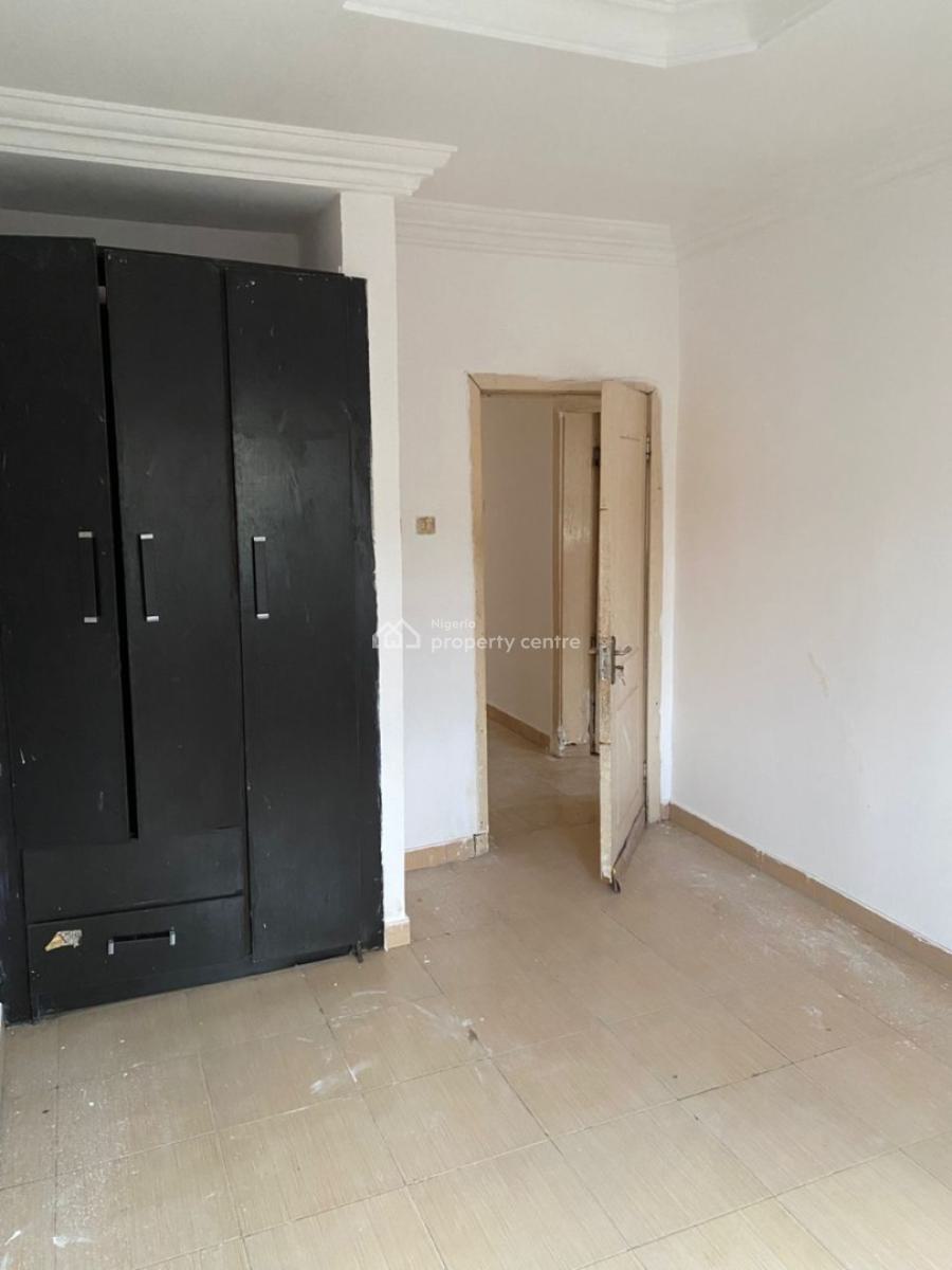 Clean 3 Bedroom Flat Apartment, By Omole Phase 2, Olowora, Magodo, Lagos, Flat / Apartment for Rent