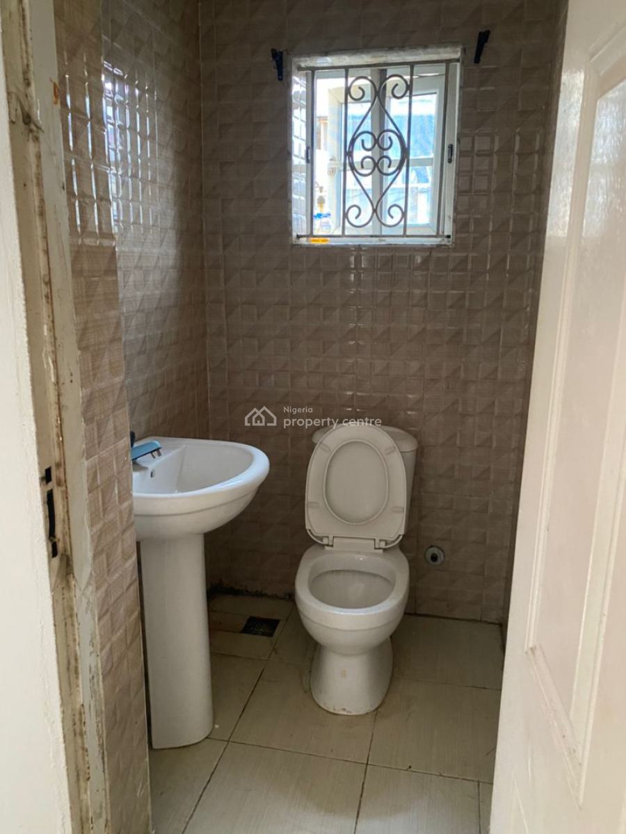 Clean 3 Bedroom Flat Apartment, By Omole Phase 2, Olowora, Magodo, Lagos, Flat / Apartment for Rent