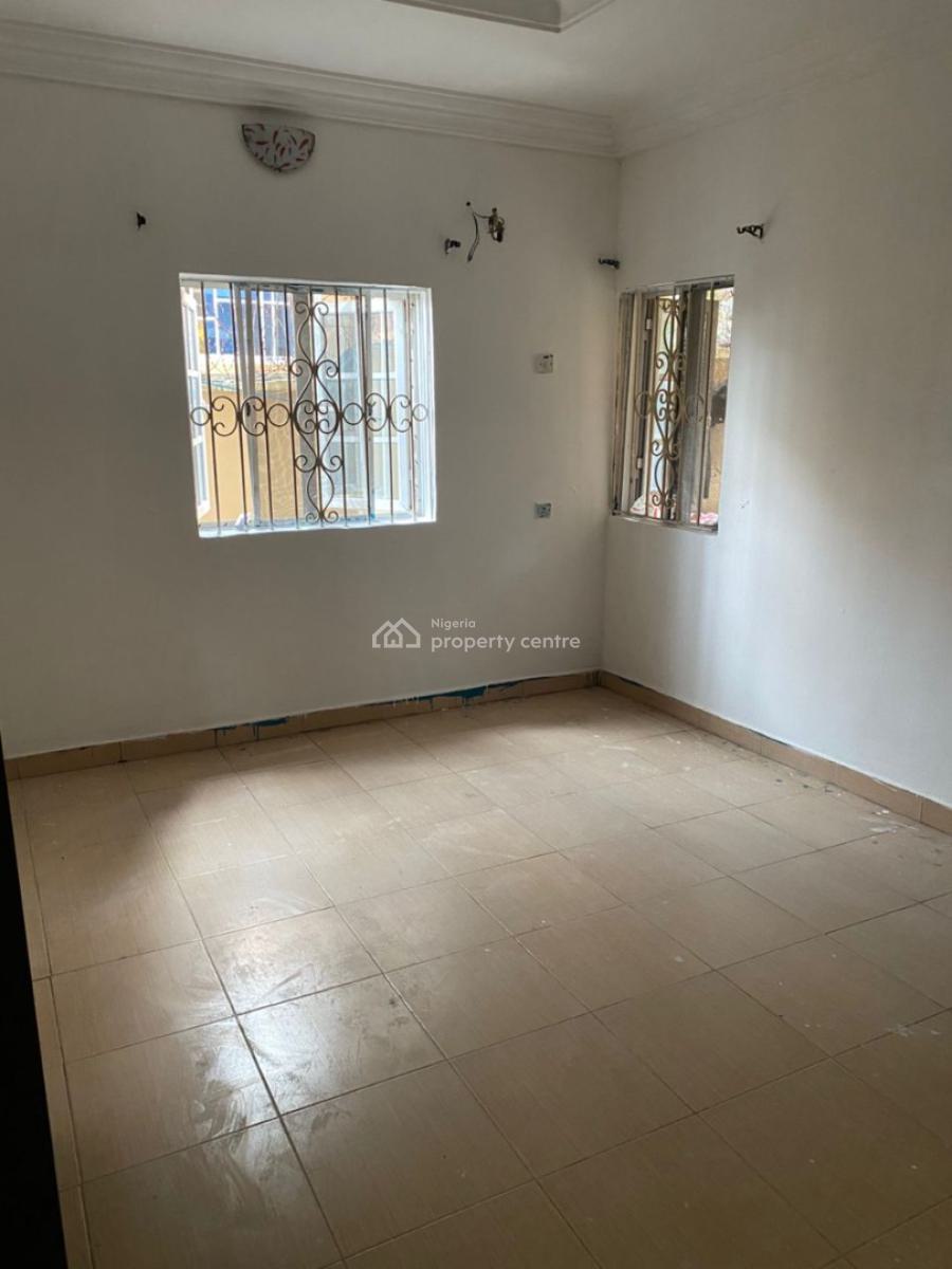 Clean 3 Bedroom Flat Apartment, By Omole Phase 2, Olowora, Magodo, Lagos, Flat / Apartment for Rent