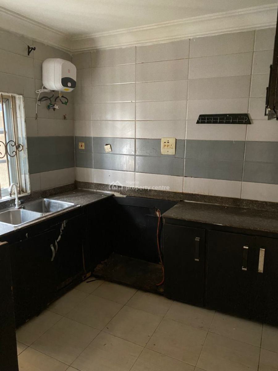 Clean 3 Bedroom Flat Apartment, By Omole Phase 2, Olowora, Magodo, Lagos, Flat / Apartment for Rent