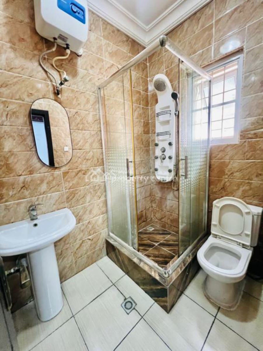 Single Room in a 4 Bedroom Apartment, Agungi, Lekki, Lagos, Self Contain (single Rooms) for Rent