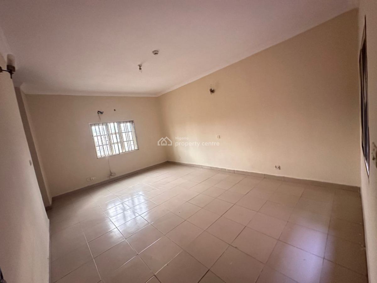 Spacious 4-bedroom Semi-detached Duplex in a Quiet Estate, Lekki Phase 1, Lekki, Lagos, Semi-detached Duplex for Rent