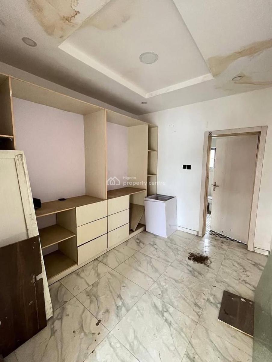 Spacious Built 4 Bedroom Self Compound Terrace  on 2 Floors with Bq, Spacious Built 4 Bedroom Self Compound Terrace  on 2 Floors with Bq, Idado, Lekki, Lagos, Terraced Duplex for Sale