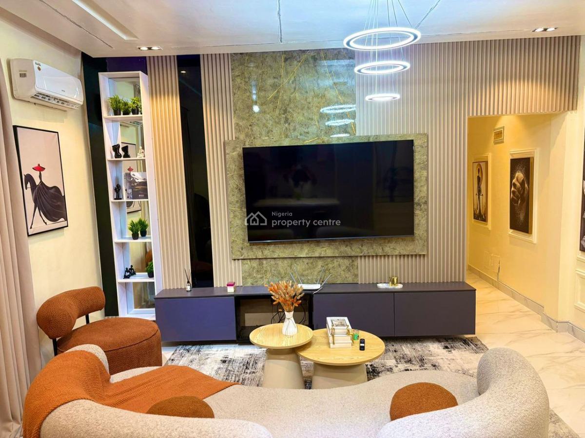 Luxurious 2 Bedroom with Swimming Pool, Freedom Way, Lekki Phase 1, Lekki, Lagos, Flat / Apartment Short Let