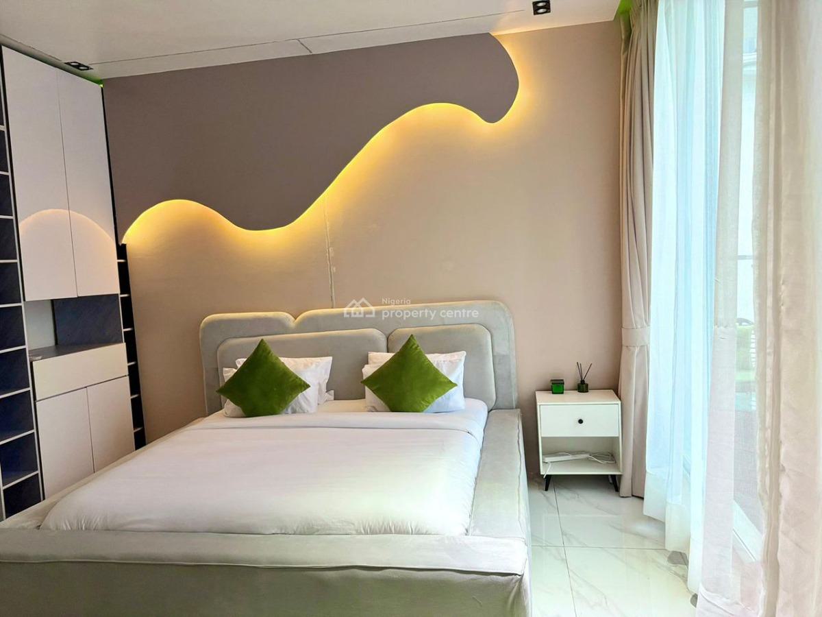 Luxurious 2 Bedroom with Swimming Pool, Freedom Way, Lekki Phase 1, Lekki, Lagos, Flat / Apartment Short Let