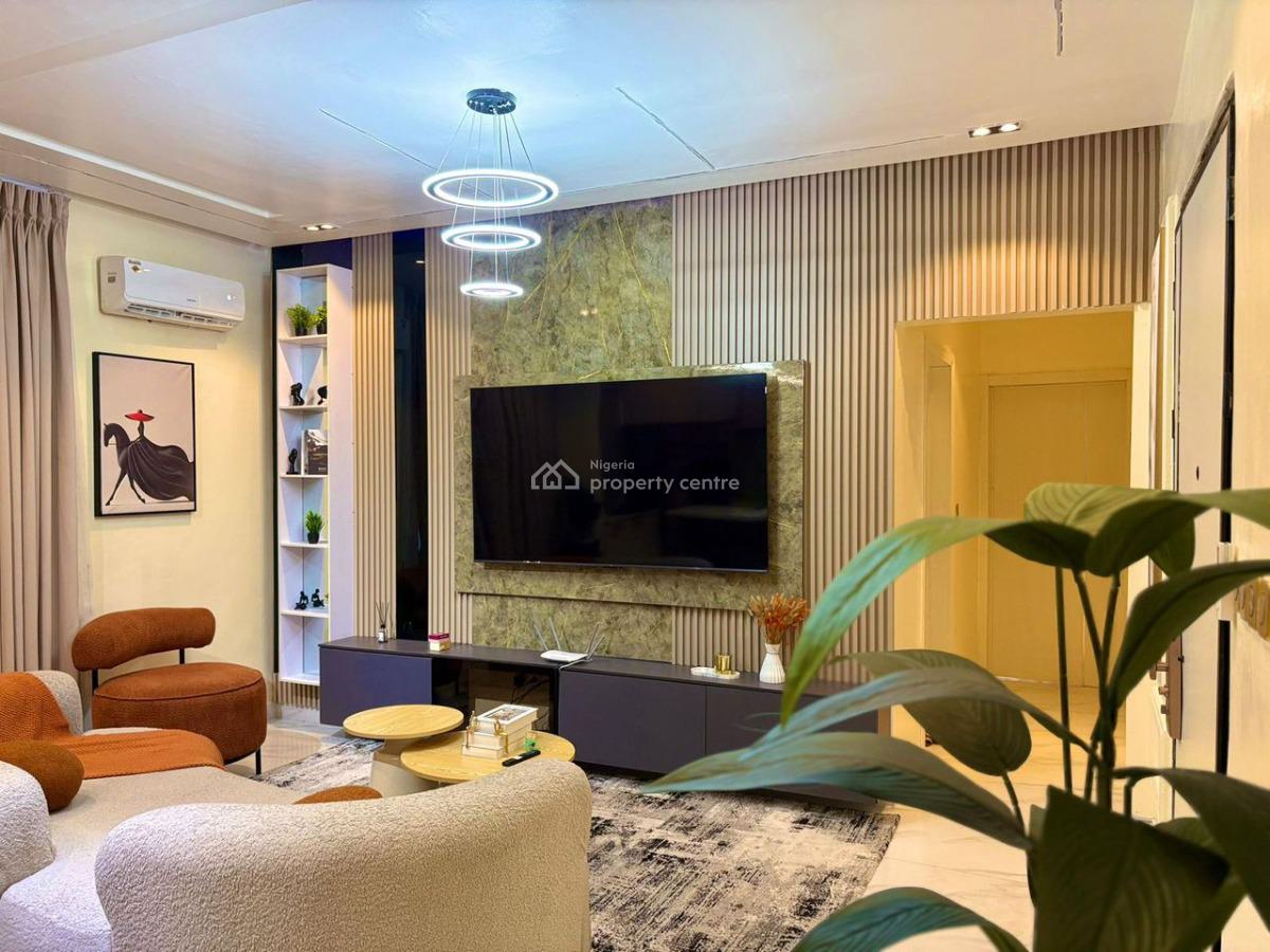 Luxurious 2 Bedroom with Swimming Pool, Freedom Way, Lekki Phase 1, Lekki, Lagos, Flat / Apartment Short Let