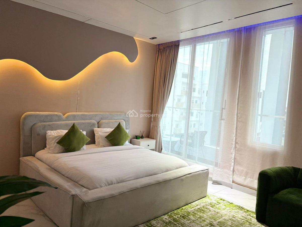 Luxurious 2 Bedroom with Swimming Pool, Freedom Way, Lekki Phase 1, Lekki, Lagos, Flat / Apartment Short Let