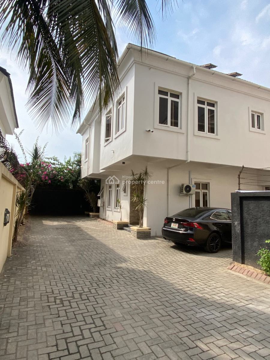 Luxury Masters One Room Studio Apartment, Off Oniru Market Lekki Right, One Room Open Plan Kitchen, Oniru, Victoria Island (vi), Lagos, Self Contain (single Rooms) for Rent