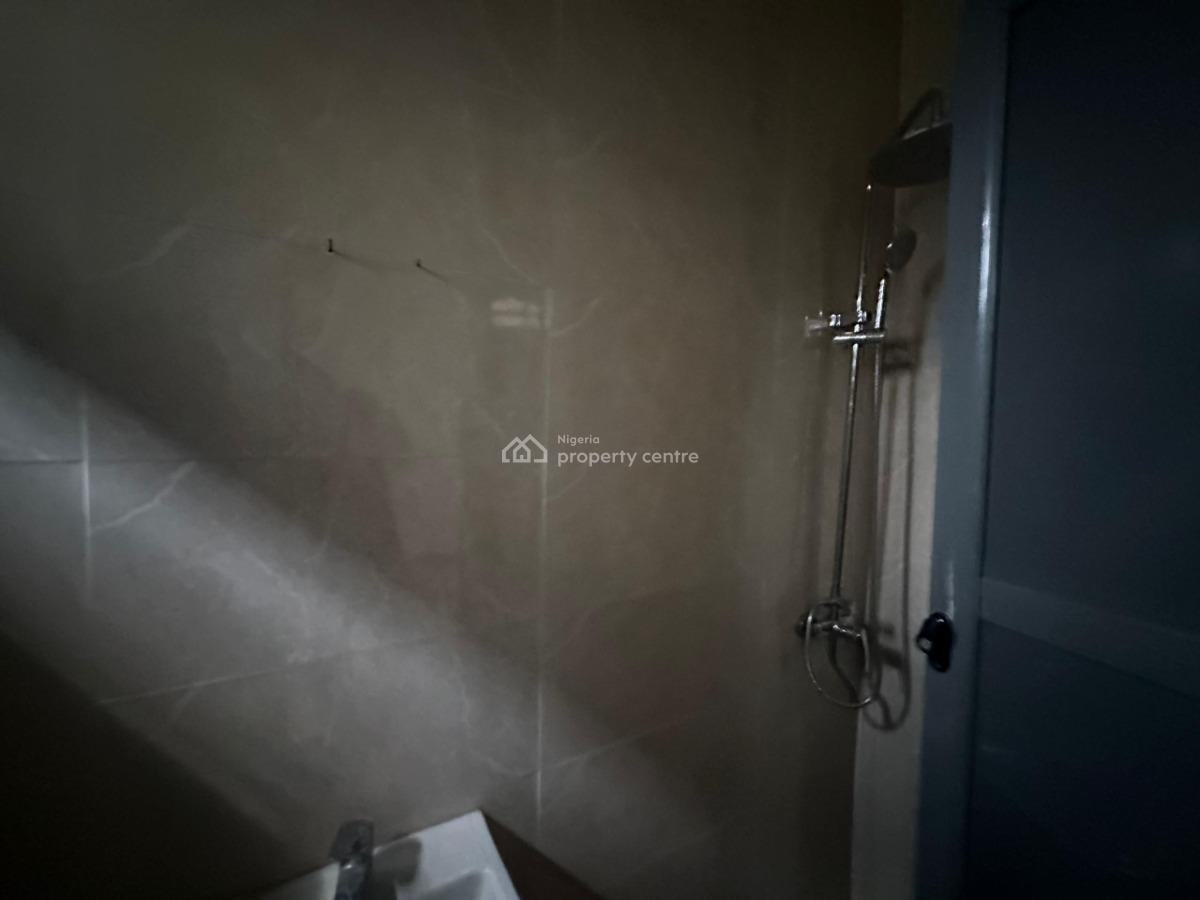 2 Bedroom Flat, Off International Airport Road Ajao Estate, Isolo, Lagos, Flat / Apartment for Rent