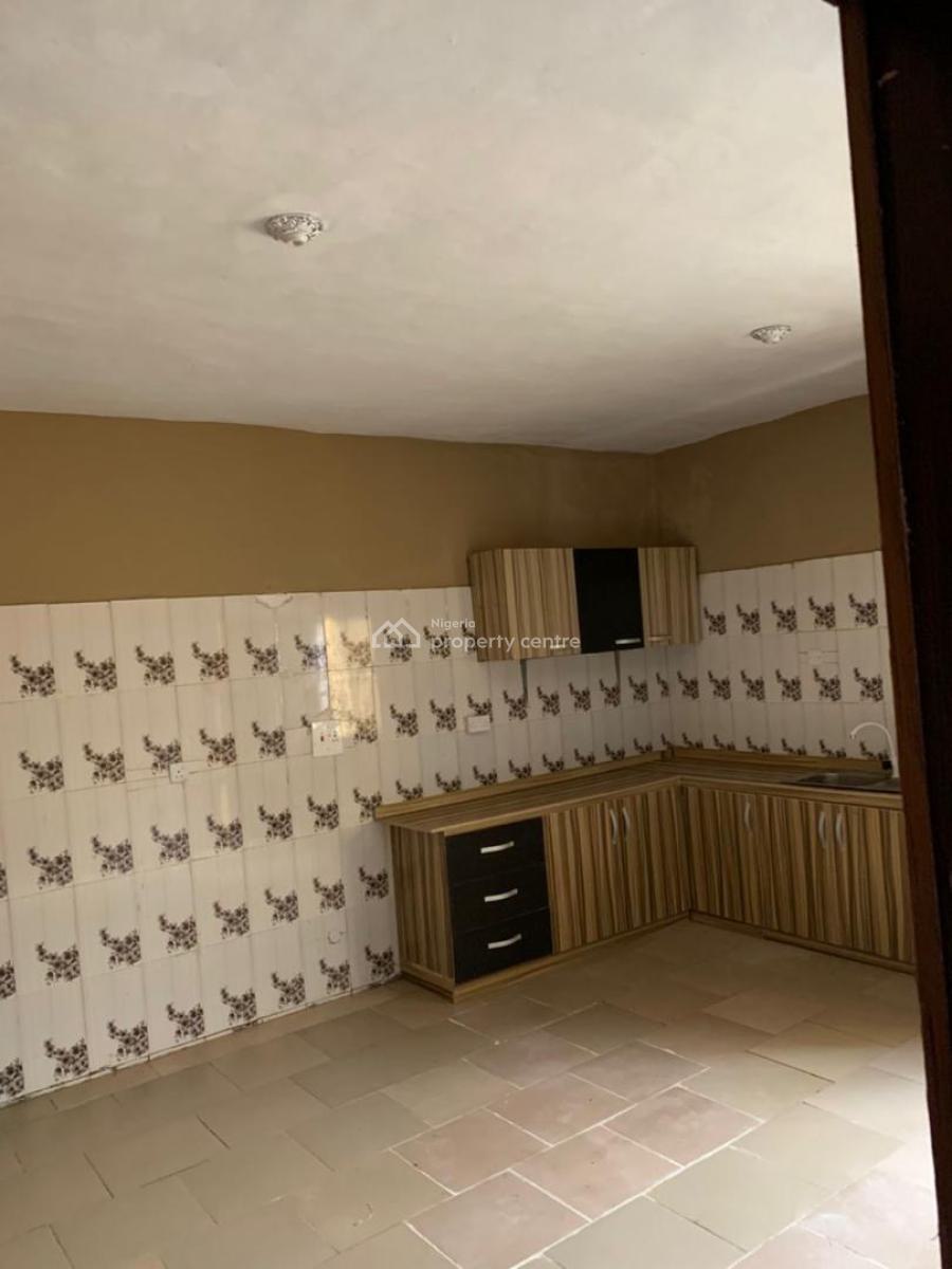 Luxury 3 Bedroom Flat, Omole Phase 2, Ikeja, Lagos, Flat / Apartment for Rent