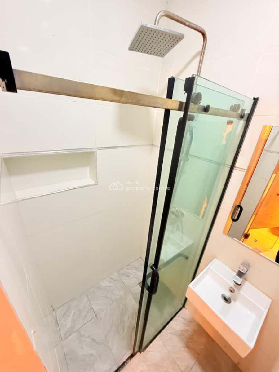 Book This Cozy, Beautiful  Luxurious 2 Bedroom Terrace, Lekki Phase 1, Lekki, Lagos, Flat / Apartment Short Let