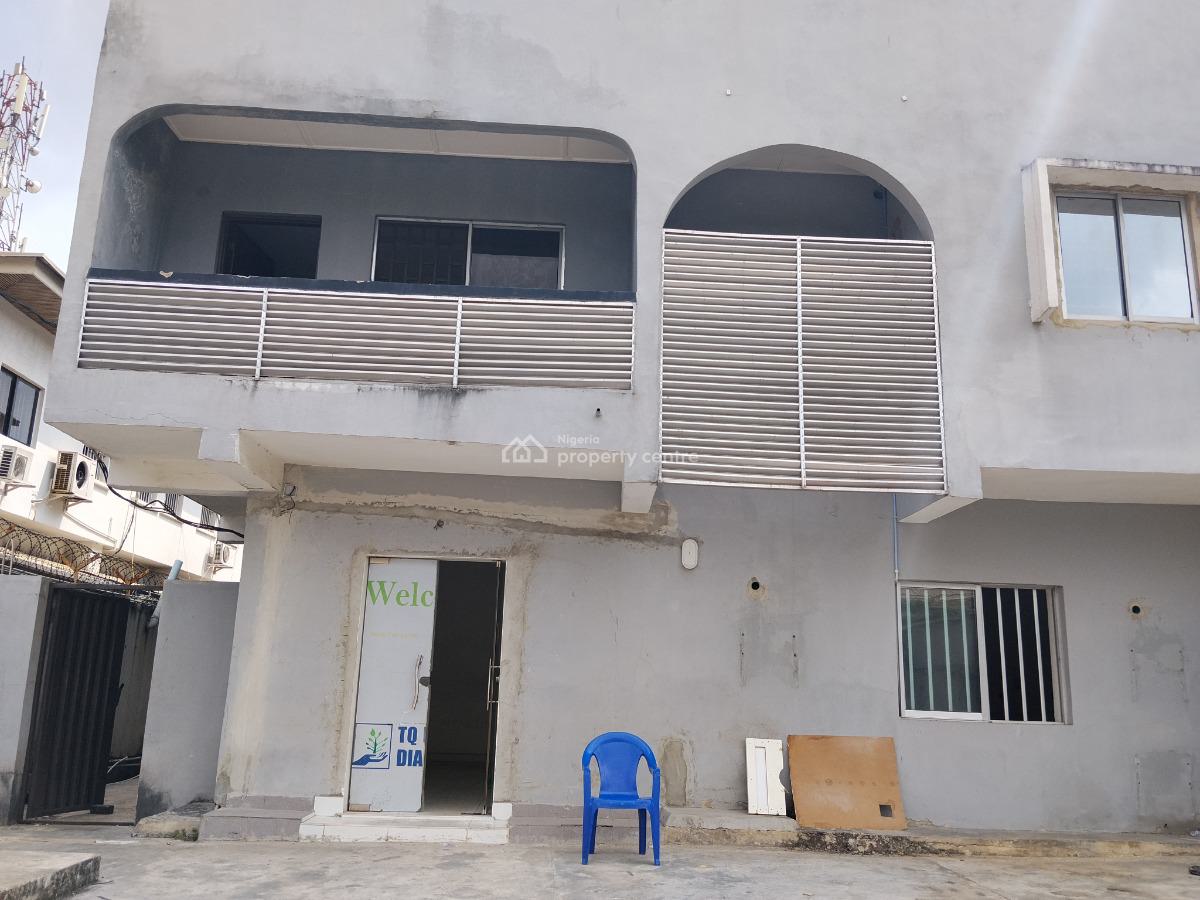 5 Bedroom with 2 Bq, Off Admiralty Road, Lekki Phase 1, Lekki, Lagos, Semi-detached Duplex for Rent
