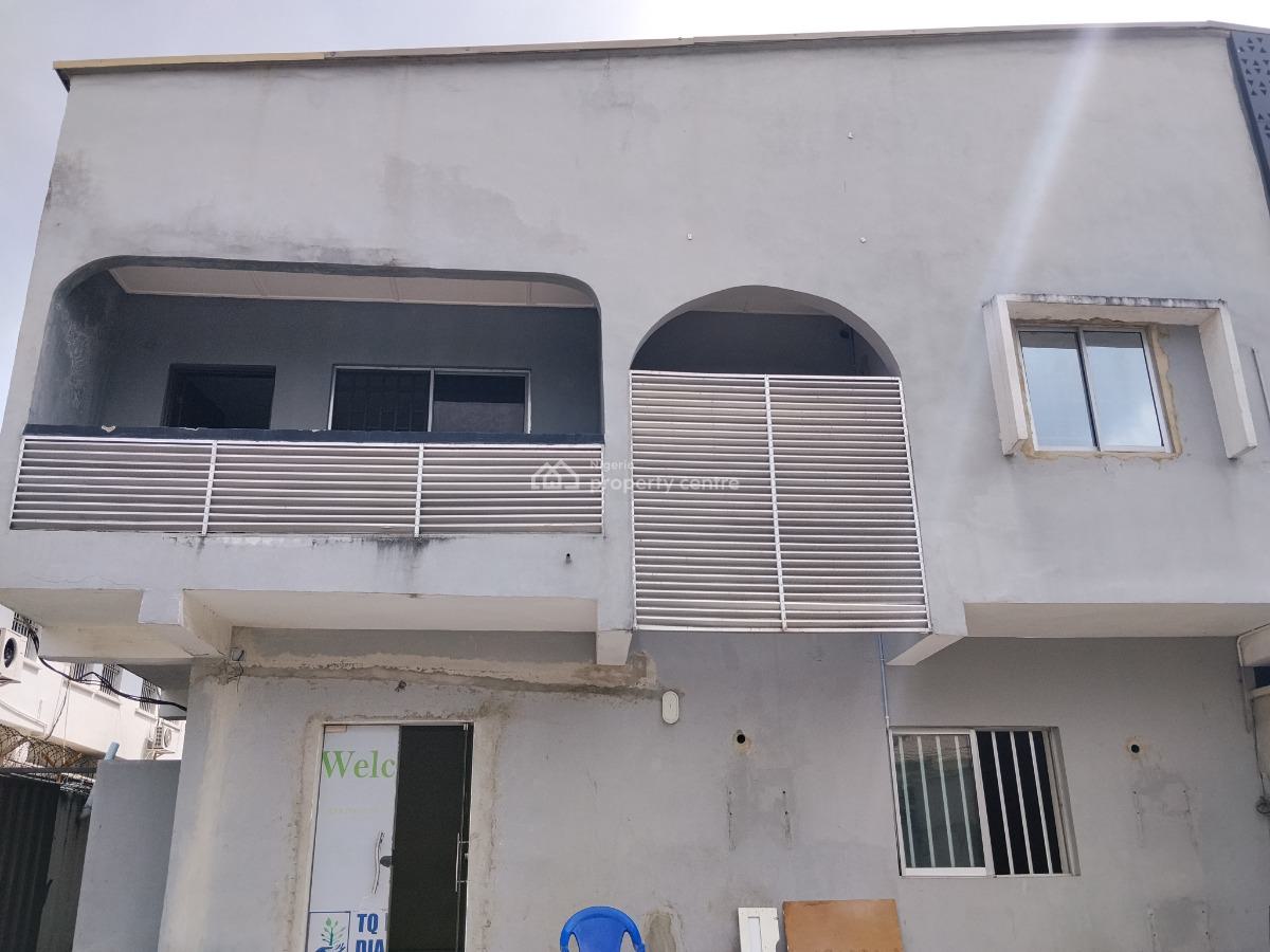 5 Bedroom with 2 Bq, Off Admiralty Road, Lekki Phase 1, Lekki, Lagos, Semi-detached Duplex for Rent