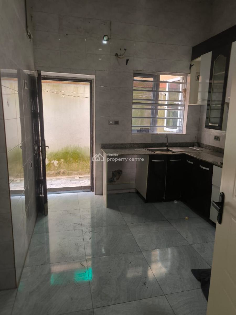 Fully Serviced and Executive 4 Bedroom Terrace Duplex, Pearl Gardens, Orchid Road Lekki, Lekki Expressway, Lekki, Lagos, Terraced Duplex for Rent