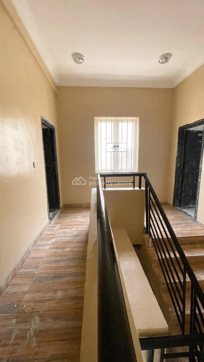 8 Units of 3 Bedroom Apartments with 2 Penthouse, Lekki Phase 1, Lekki, Lagos, Block of Flats for Sale