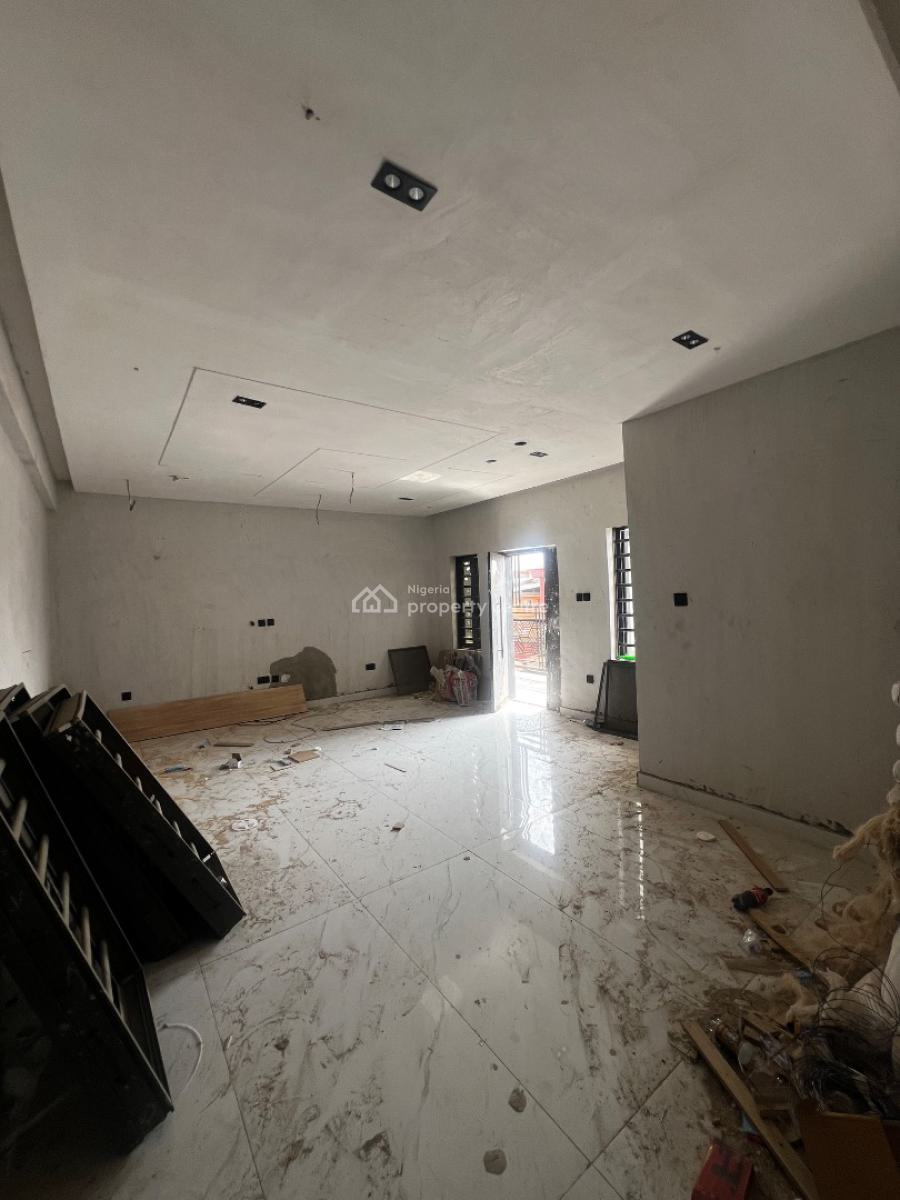 Newly Built Spacious 3 Bed Apartments +bq, Yaba, Yaba, Lagos, Flat / Apartment for Sale