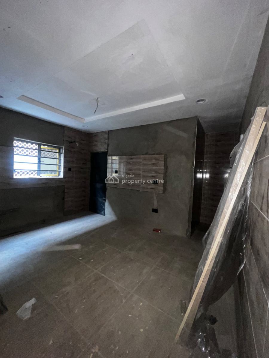 Newly Built Spacious 3 Bed Apartments +bq, Yaba, Yaba, Lagos, Flat / Apartment for Sale