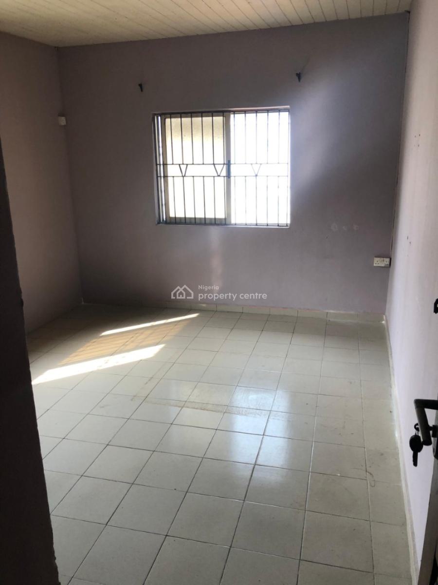 Well Maintained Shared Apartment, Off Mobil Road Ilaje, Ajah, Lagos, Self Contain (single Rooms) for Rent
