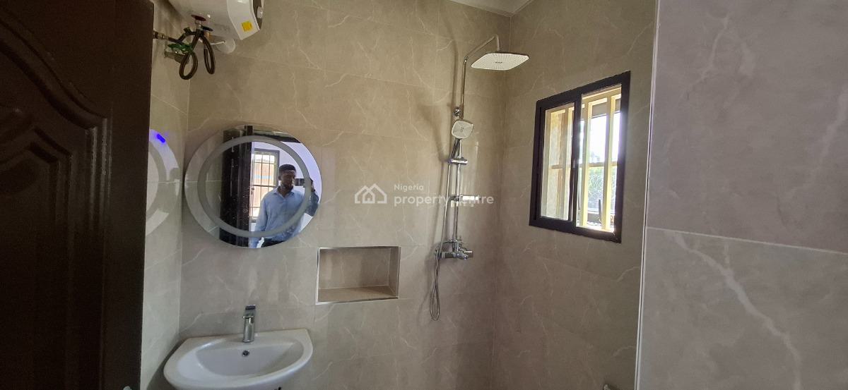 Standard 3 Bedroom Apartment with Bq, Gilmore, Jahi, Abuja, Flat / Apartment for Rent