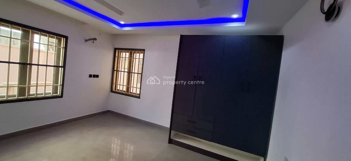Standard 3 Bedroom Apartment with Bq, Gilmore, Jahi, Abuja, Flat / Apartment for Rent