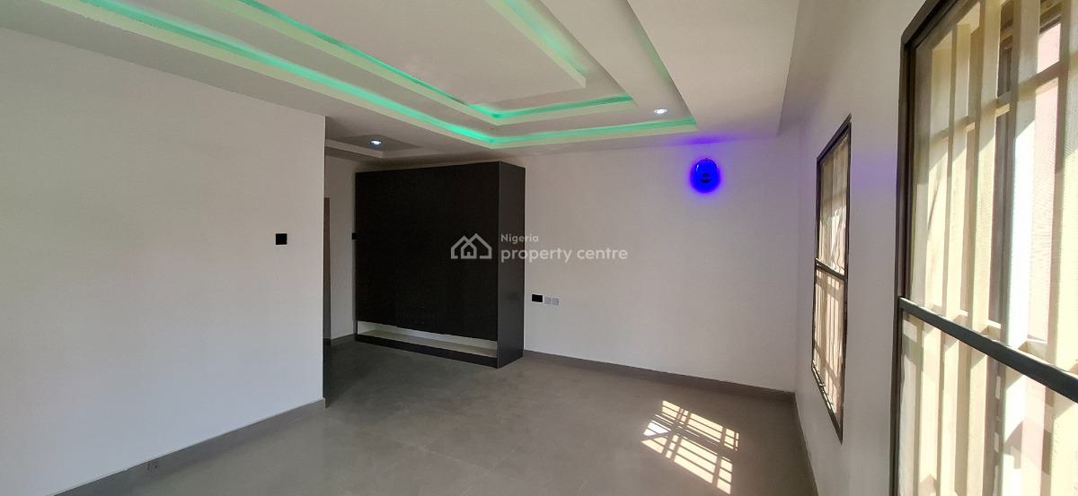 Standard 3 Bedroom Apartment with Bq, Gilmore, Jahi, Abuja, Flat / Apartment for Rent