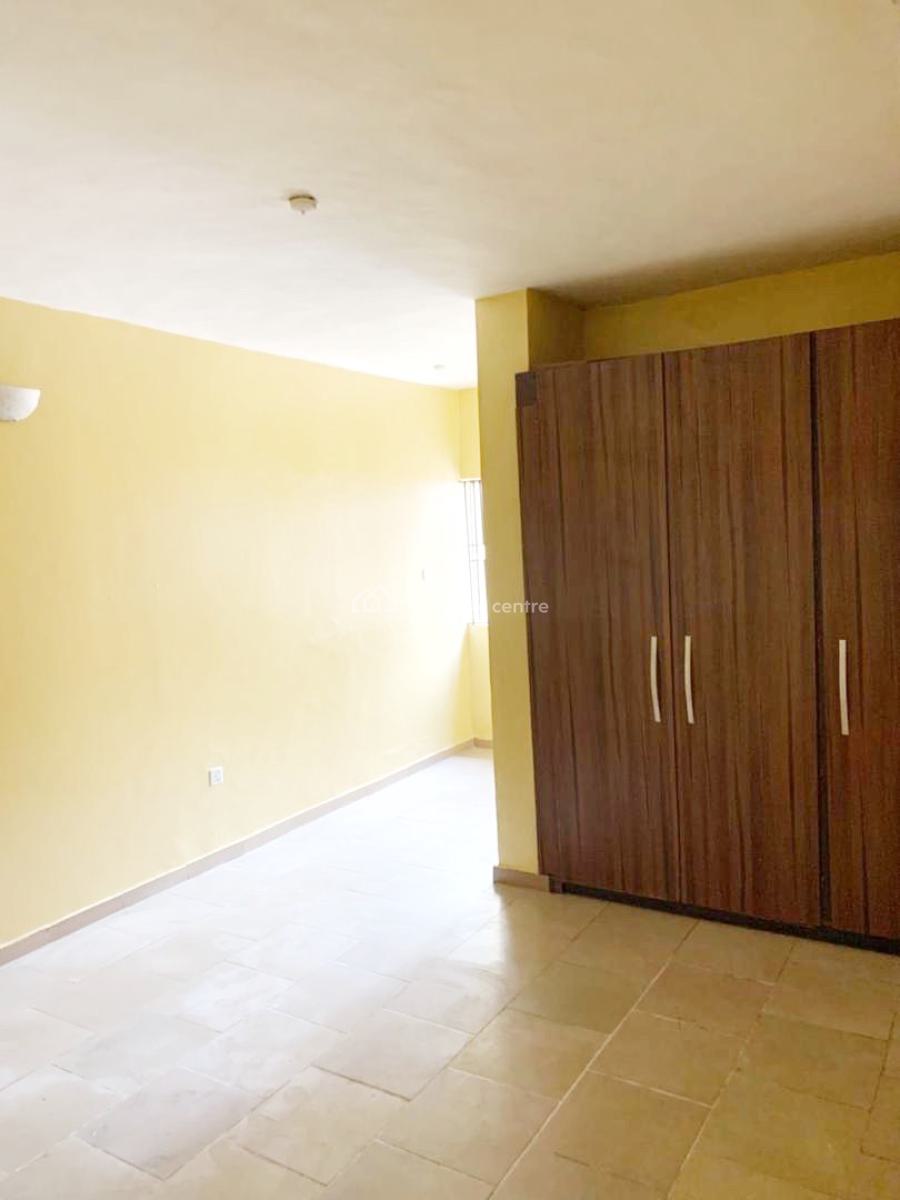 Luxury 3 Bedroom Flat, Omole Phase 2, Ikeja, Lagos, Flat / Apartment for Rent