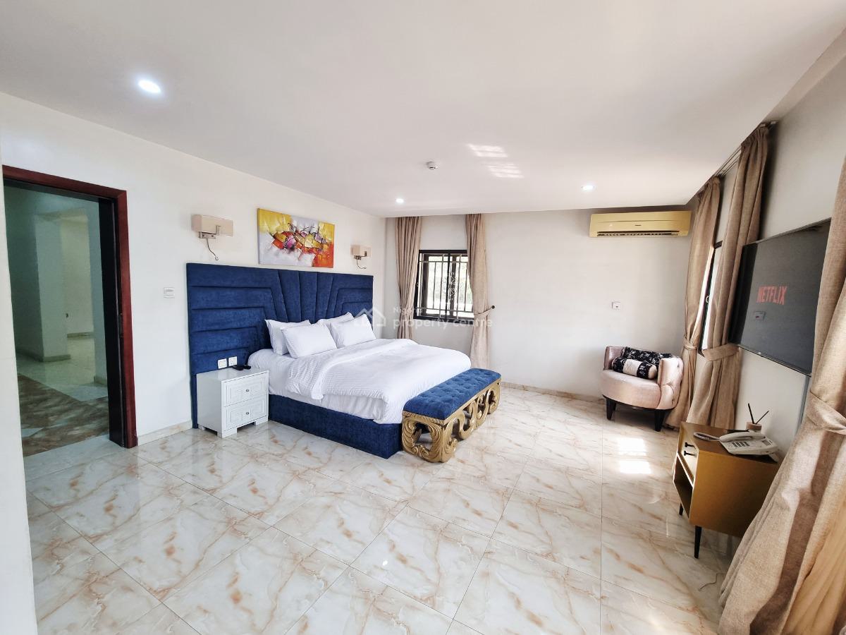 Lovely 3 Bedroom Apartment with Swimming Pool & Gym, Kalabari Street, Off Queena Drive, Old Ikoyi, Ikoyi, Lagos, Flat / Apartment Short Let