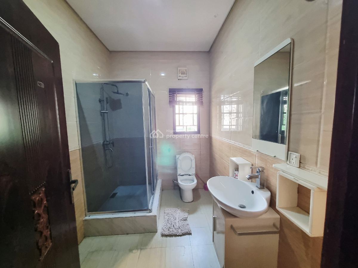 Lovely 3 Bedroom Apartment with Swimming Pool & Gym, Kalabari Street, Off Queena Drive, Old Ikoyi, Ikoyi, Lagos, Flat / Apartment Short Let