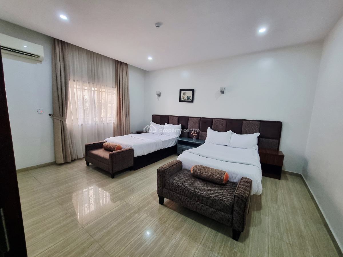 Lovely 3 Bedroom Apartment with Swimming Pool & Gym, Kalabari Street, Off Queena Drive, Old Ikoyi, Ikoyi, Lagos, Flat / Apartment Short Let