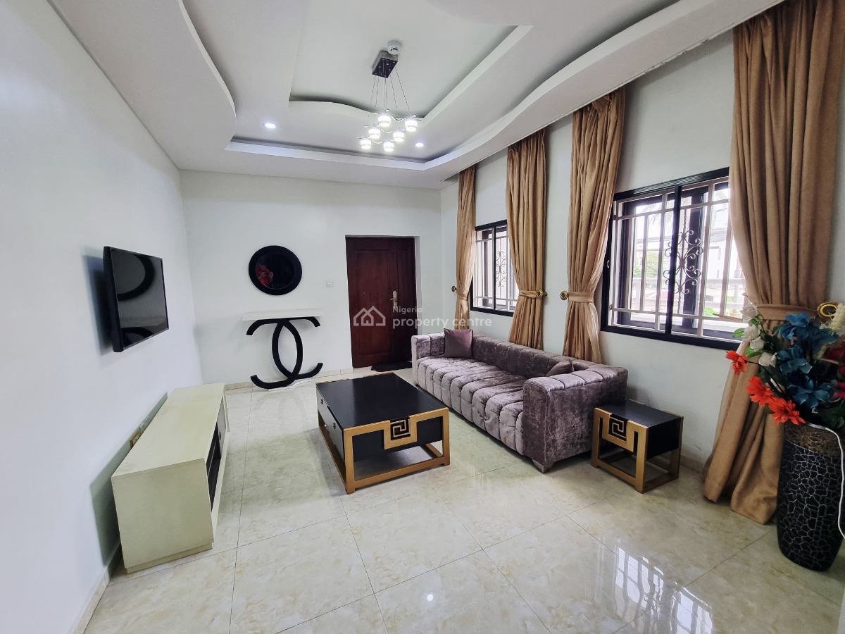 Lovely 3 Bedroom Apartment with Swimming Pool & Gym, Kalabari Street, Off Queena Drive, Old Ikoyi, Ikoyi, Lagos, Flat / Apartment Short Let