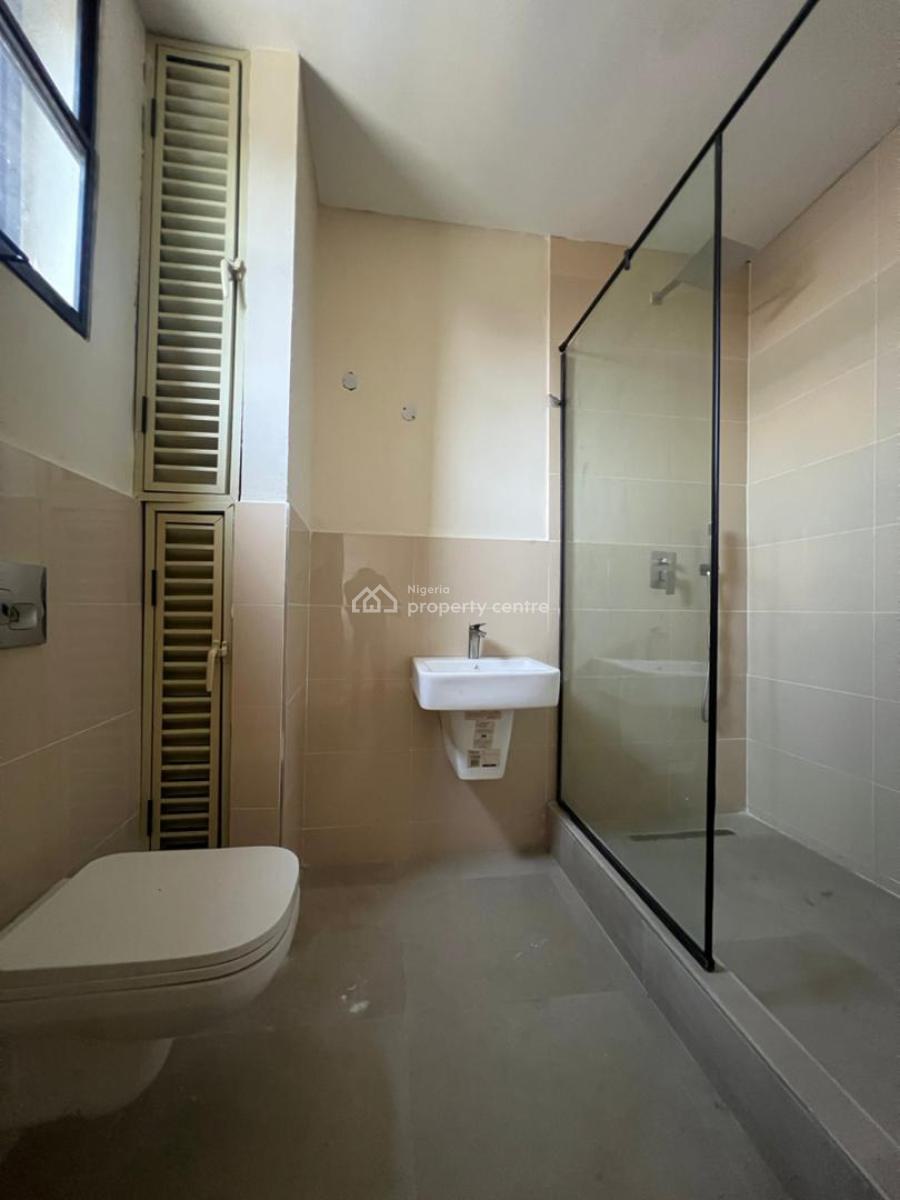 a Super Spacious Masters Bedroom with Personal Kitchen in a Secured Es, Chevron, Lekki, Lagos, Self Contain (single Rooms) for Rent