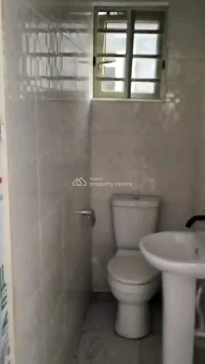 a Brand New 2 Bedroom Flat, Shomolu, Lagos, Flat / Apartment for Rent