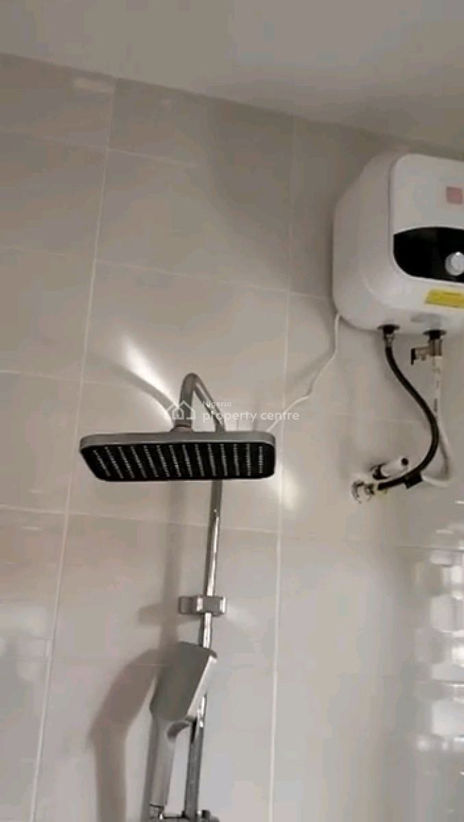 a Brand New 2 Bedroom Flat, Shomolu, Lagos, Flat / Apartment for Rent