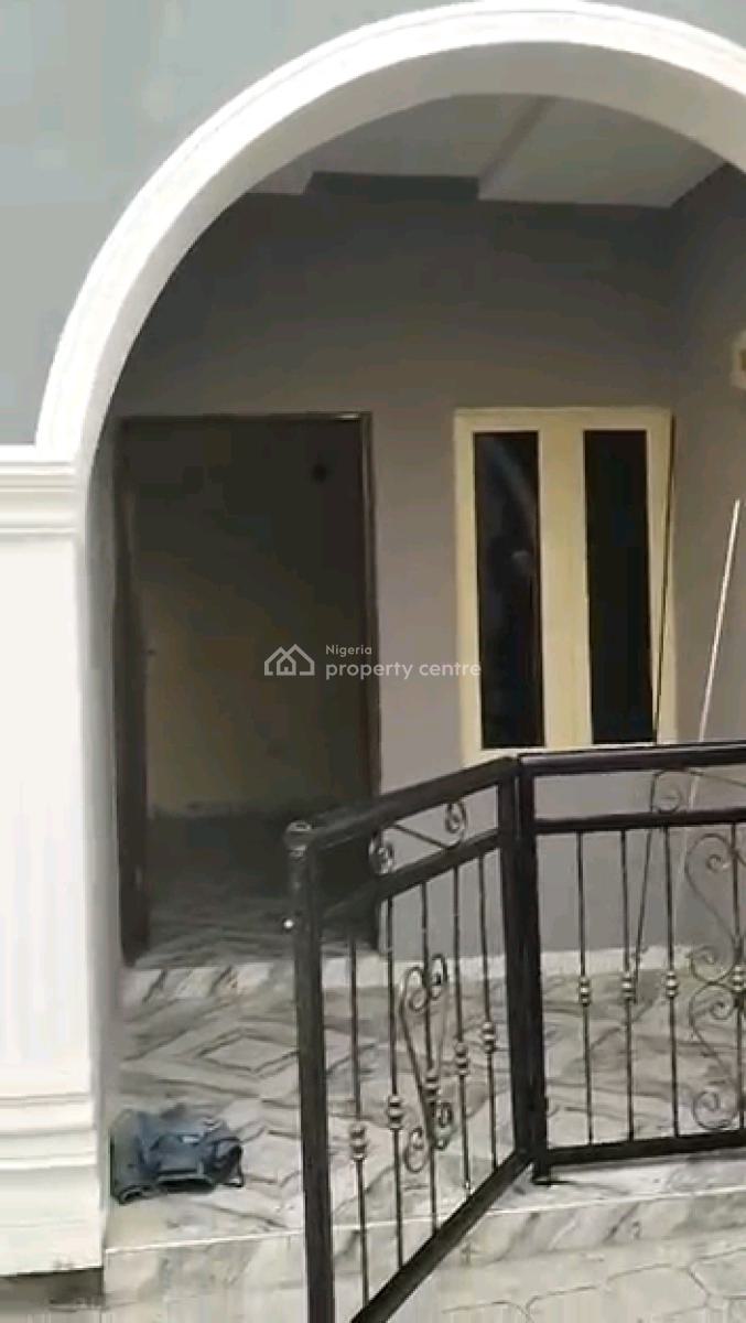 a Brand New 2 Bedroom Flat, Shomolu, Lagos, Flat / Apartment for Rent
