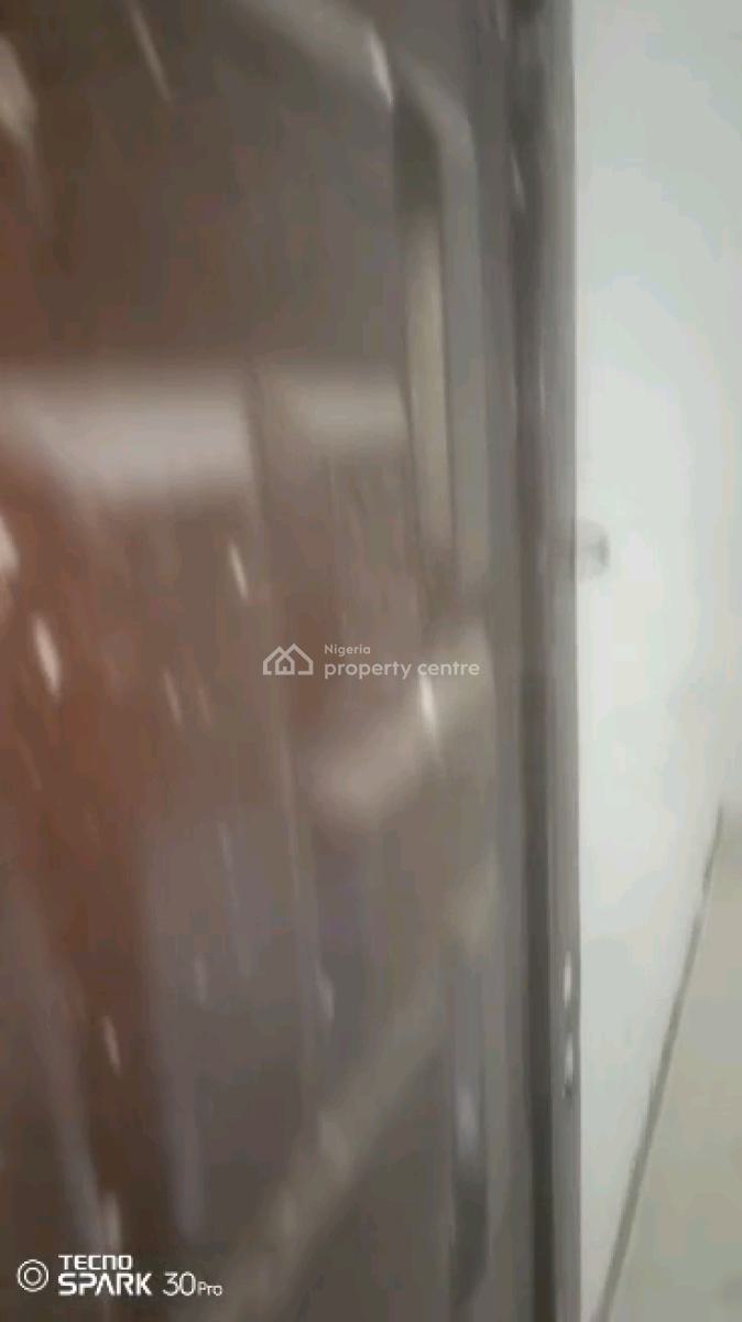 Standard N Executive  Mini Flat, Adekunle, Yaba, Lagos, Mini Flat (room and Parlour) for Rent