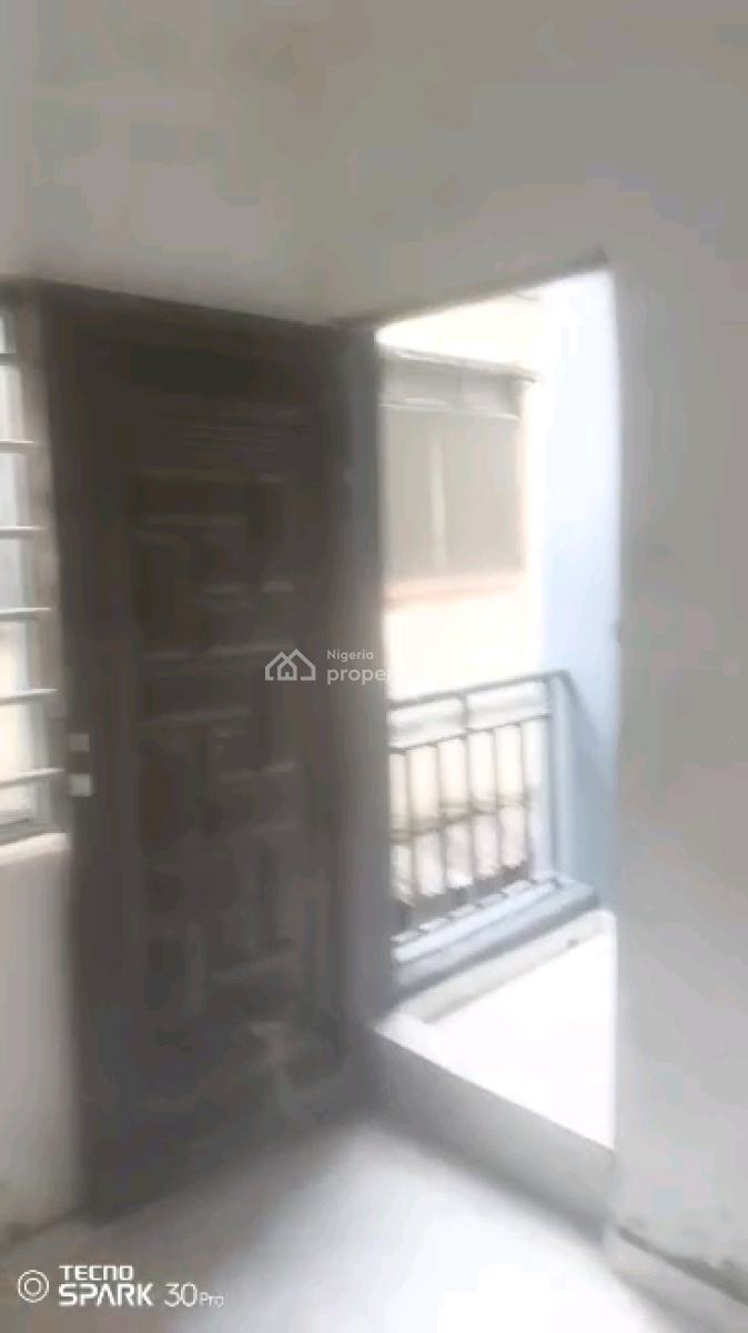 Newly Built, Standard and Executive  Mini Flat, Adekunle, Yaba, Lagos, Mini Flat (room and Parlour) for Rent