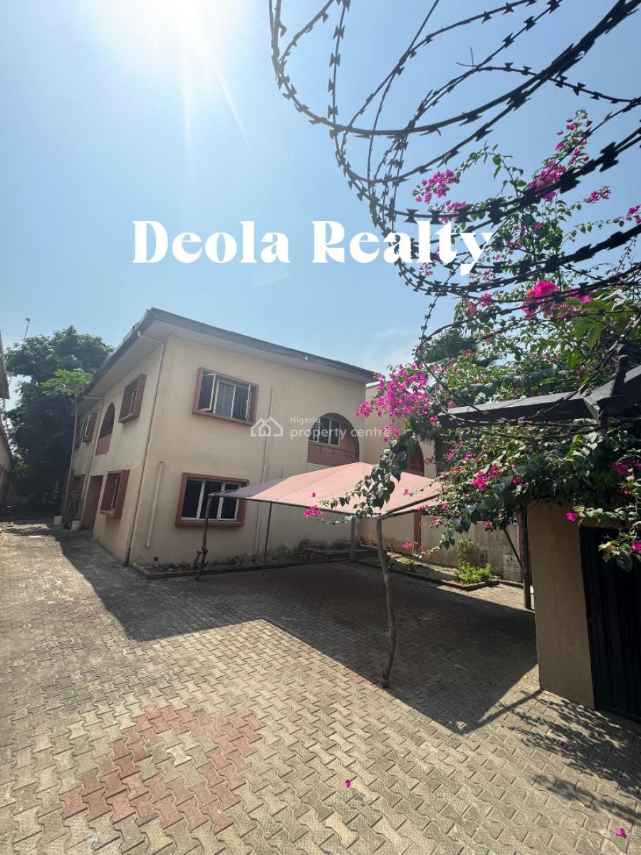 Four Bedroom Semi~detached Duplex with a Bq, Lekki Phase One, Lekki, Lagos, Semi-detached Duplex for Rent