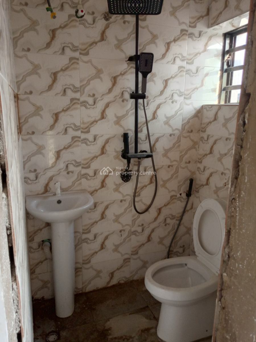 Newly Built Spacious and Standard Roomself with Modern Finishing, Yaba, Lagos, Self Contain (single Rooms) for Rent