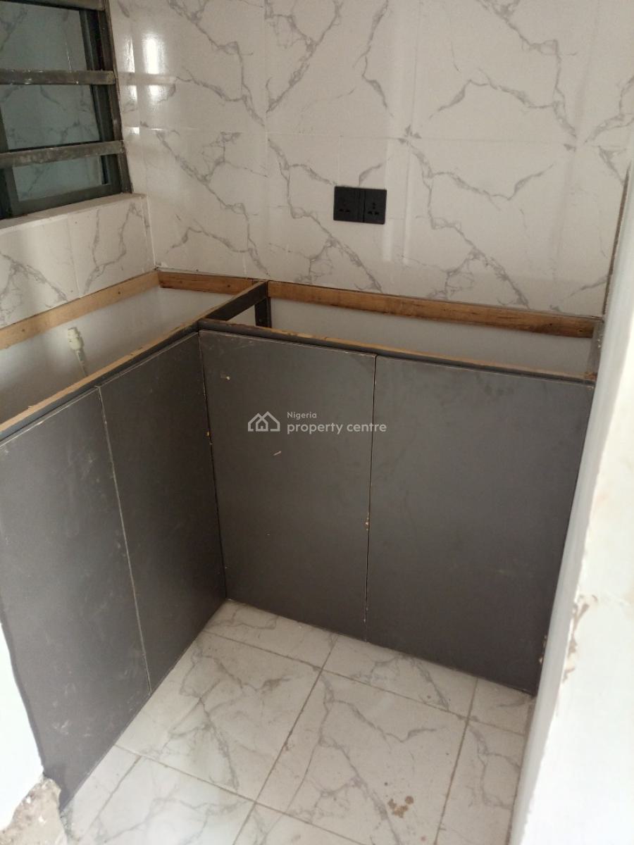 Newly Built Spacious and Standard Roomself with Modern Finishing, Yaba, Lagos, Self Contain (single Rooms) for Rent