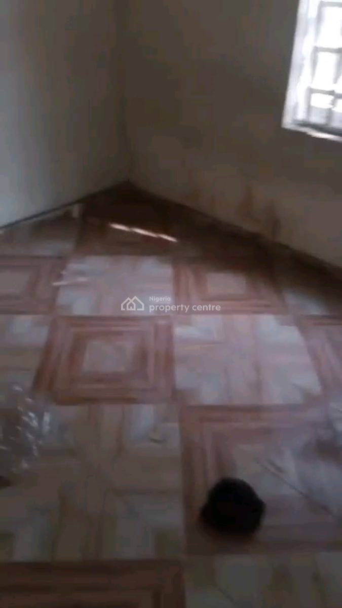 Standard N Executive  Mini Flat, Adekunle, Yaba, Lagos, Mini Flat (room and Parlour) for Rent