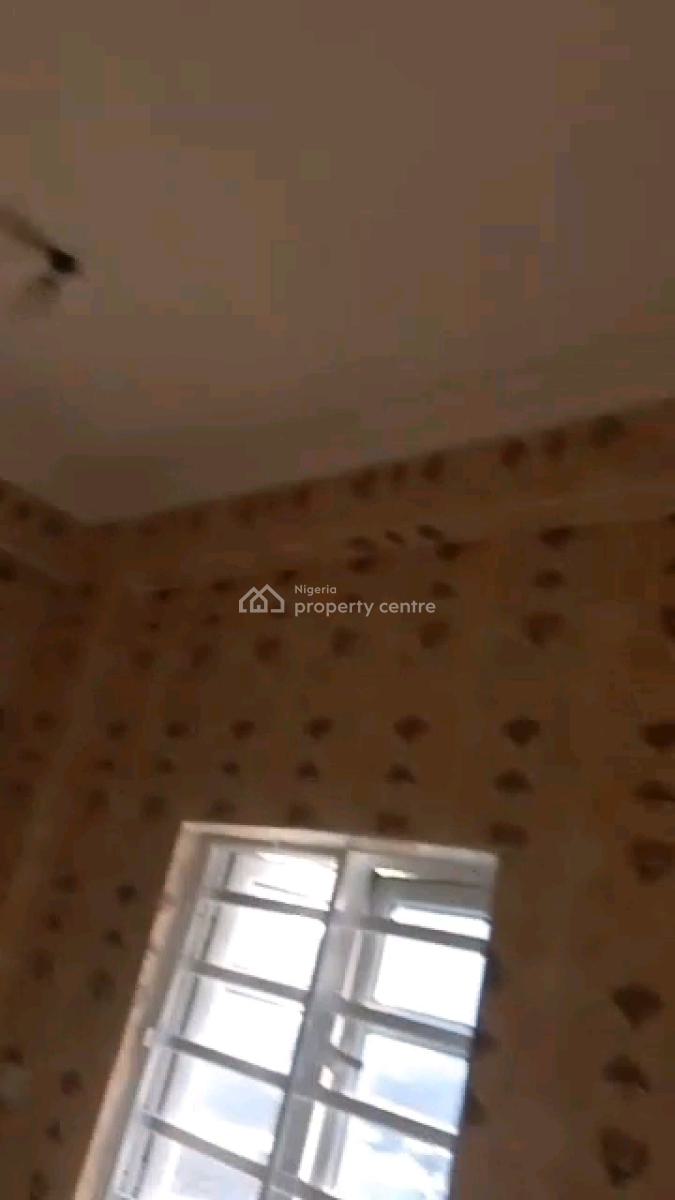 Standard N Executive  Mini Flat, Adekunle, Yaba, Lagos, Mini Flat (room and Parlour) for Rent