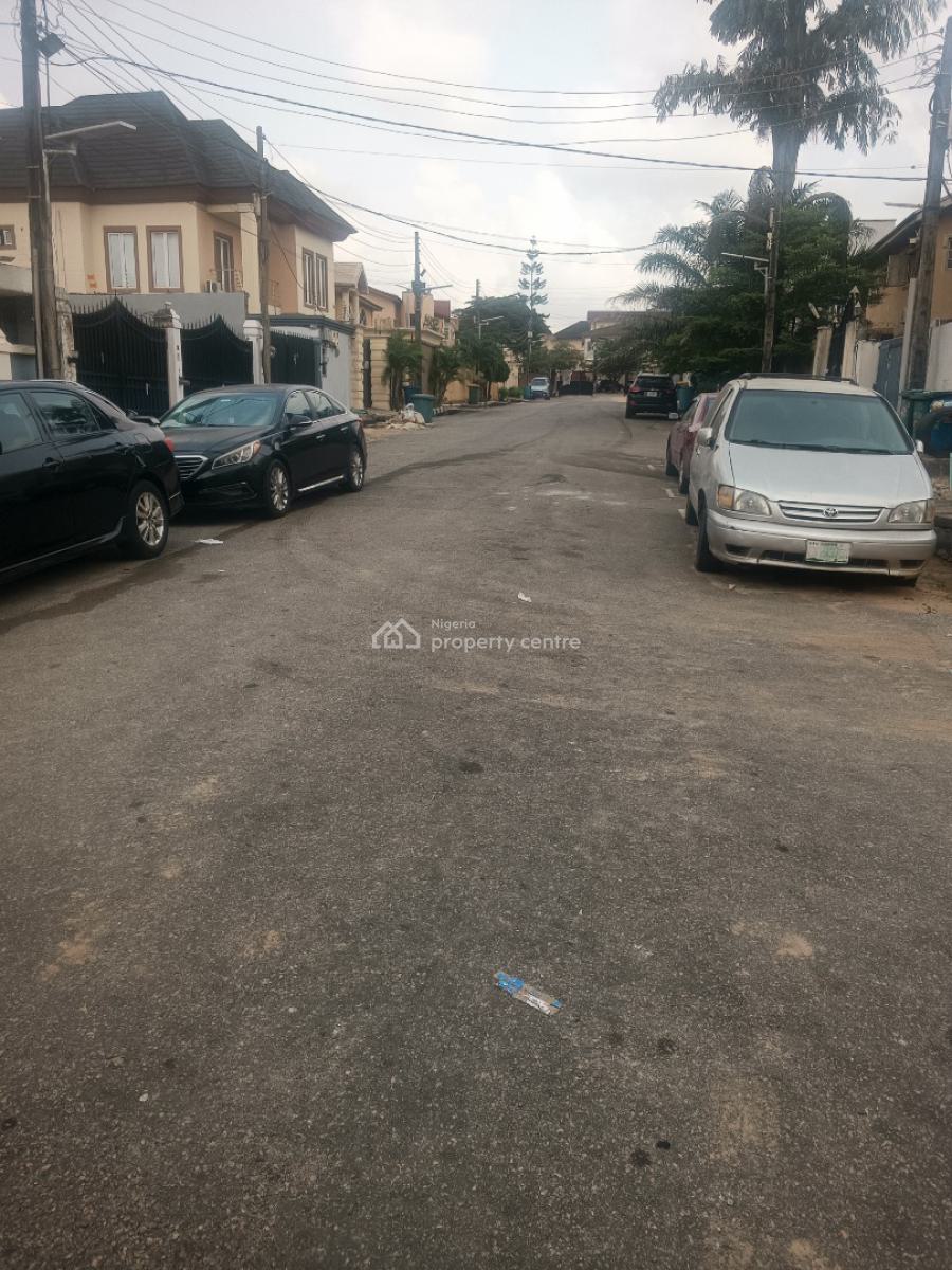 Modern 4 Bedrm Semi Duplex (self Compound), Inside Magodo Gra 2 Lagos, Gra Phase 2, Magodo, Lagos, Semi-detached Duplex for Rent