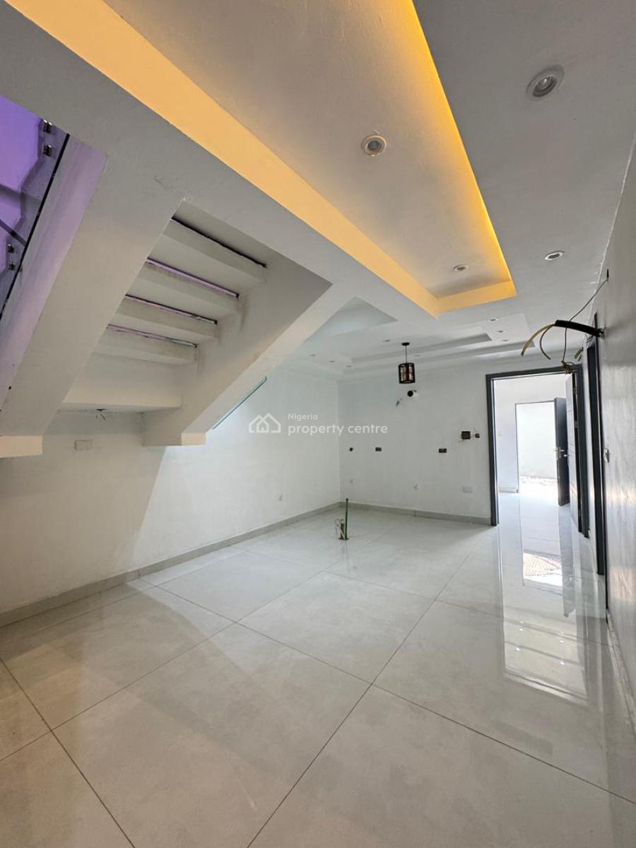Spacious & Well Finished 4 Bedroom Semi-detached Duplex with Bq, Gbagada, Lagos, Semi-detached Duplex for Sale