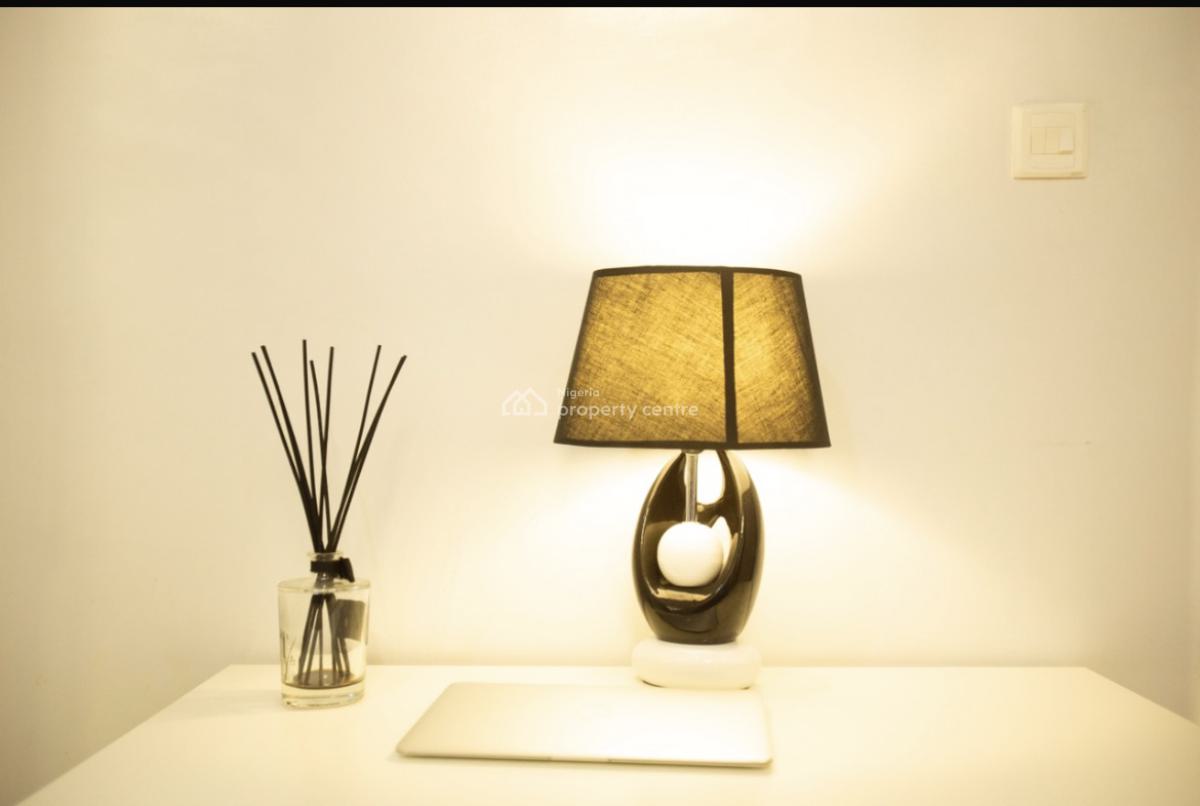 Cozy Studio Apartment, Freedom Way, Lekki Phase 1, Lekki, Lagos, Flat / Apartment Short Let