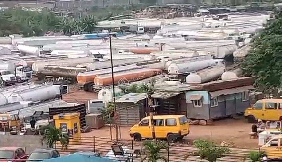 31acres of Massive Land Close to International Airport Rd, Mafoluku Ikeja Lagos, Ikeja, Lagos, Commercial Land for Sale