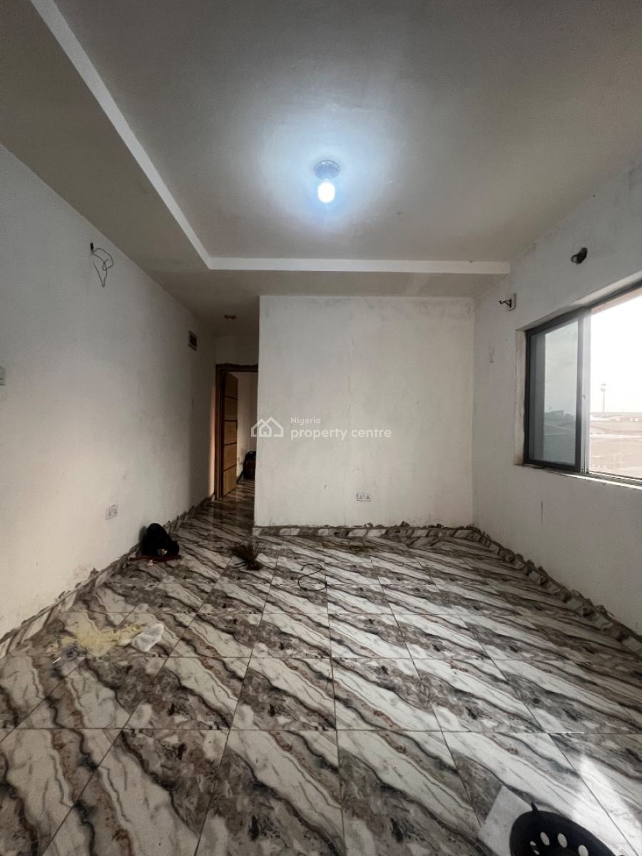 14 Years Lease Offer!!!, Onipanu, Onipanu, Shomolu, Lagos, Mini Flat (room and Parlour) for Sale