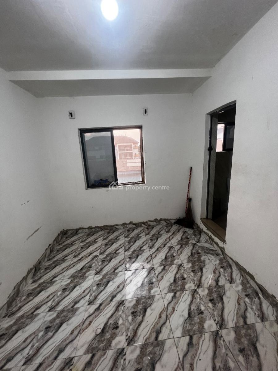 14 Years Lease Offer!!!, Onipanu, Onipanu, Shomolu, Lagos, Mini Flat (room and Parlour) for Sale