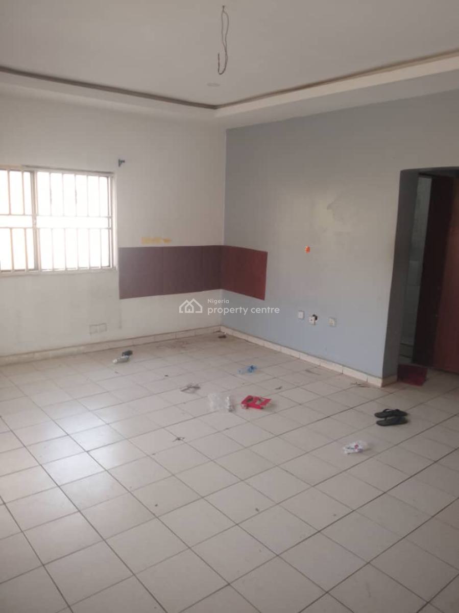 Excellent Spacious 1 Bedroom Apartment, 6th Avenue, Gwarinpa, Abuja, Flat / Apartment for Rent