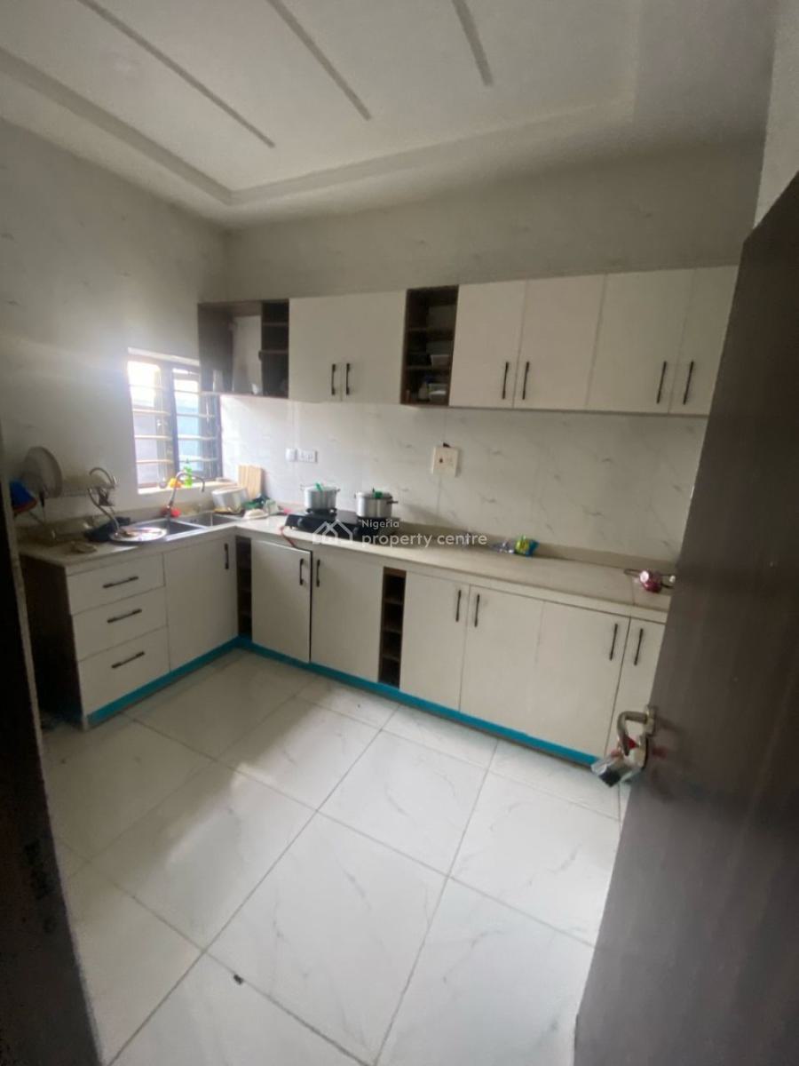 Beautiful 2bedroom (decent Location), Dawaki, Gwarinpa, Abuja, Flat / Apartment for Rent